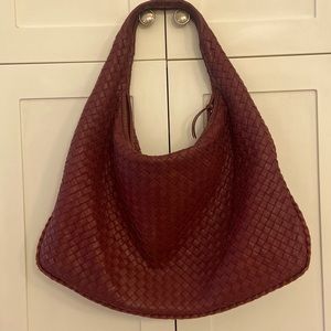 100% AUTHENTIC BOTTEGA VENETA INTRECCIATO LEATHER HOBO DARK RED